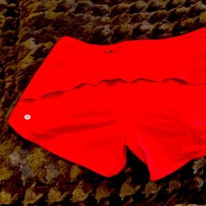 Lululemon 3 1/2 inch lined shorts